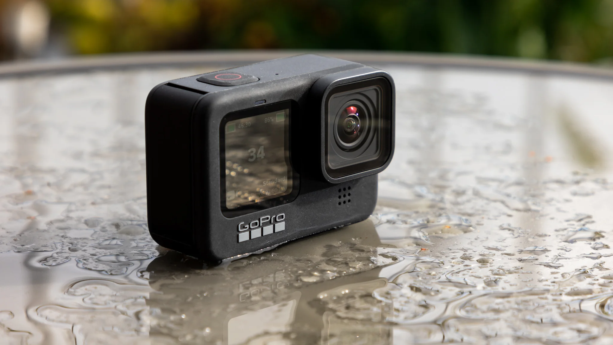 Thiết kế của GoPro Hero 9 Black bóng bẩy và mạnh mẽ