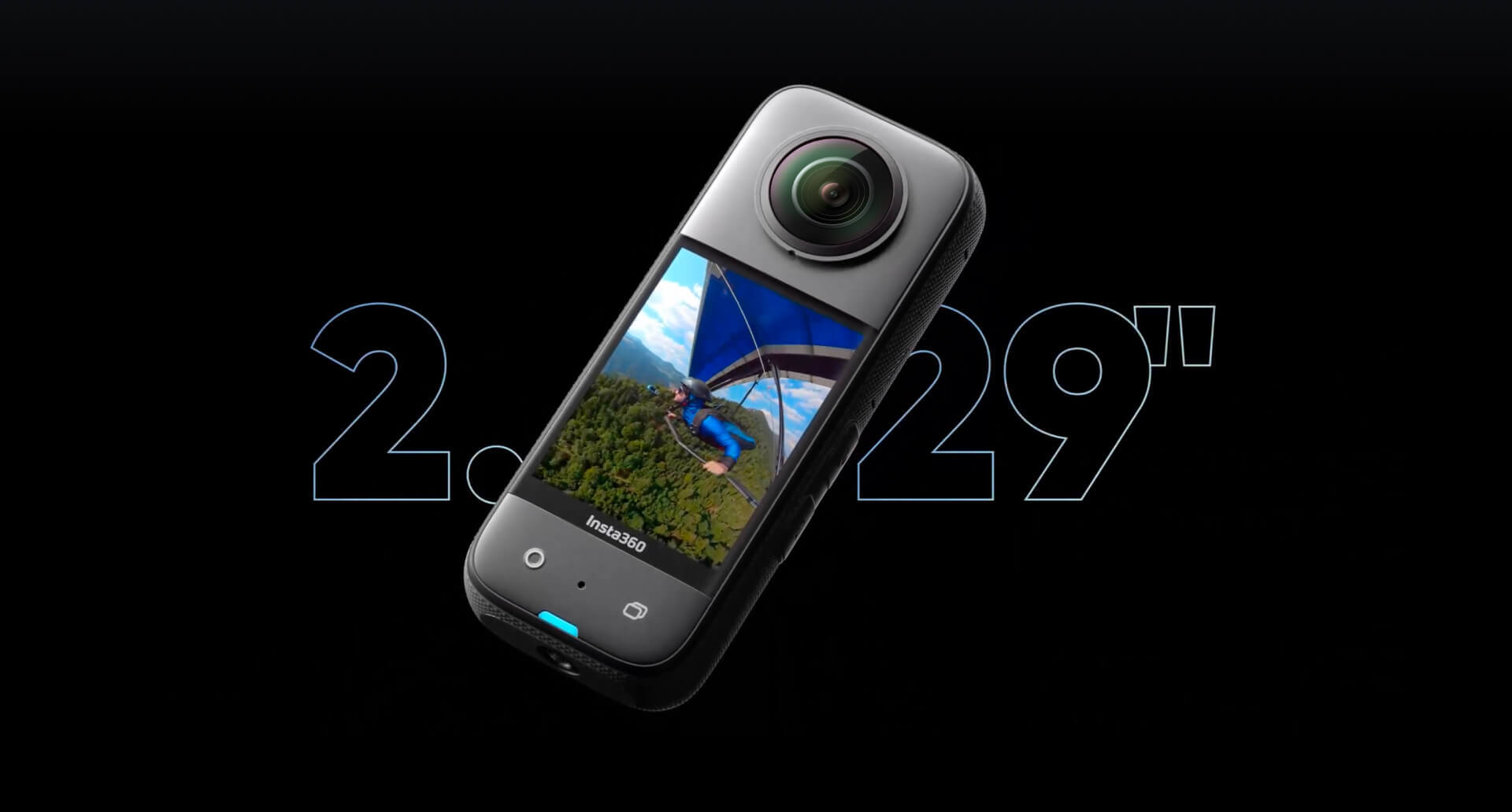 Insta360 X3 có màn hình cảm ứng 2,29