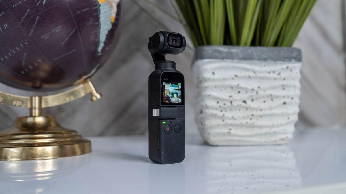 DJI Osmo Pocket sử dụng cảm biến 1/2.3 inch có độ phân giải 12MP