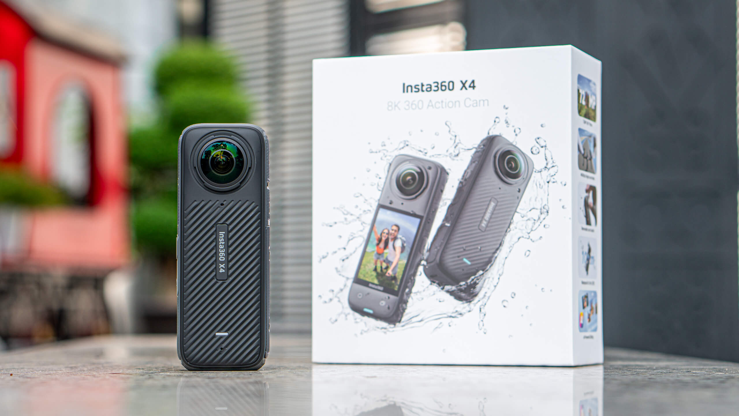 Bộ bảo vệ ống kính của Insta360 X4 có thể tháo rời và có hai phiên bản khác nhau