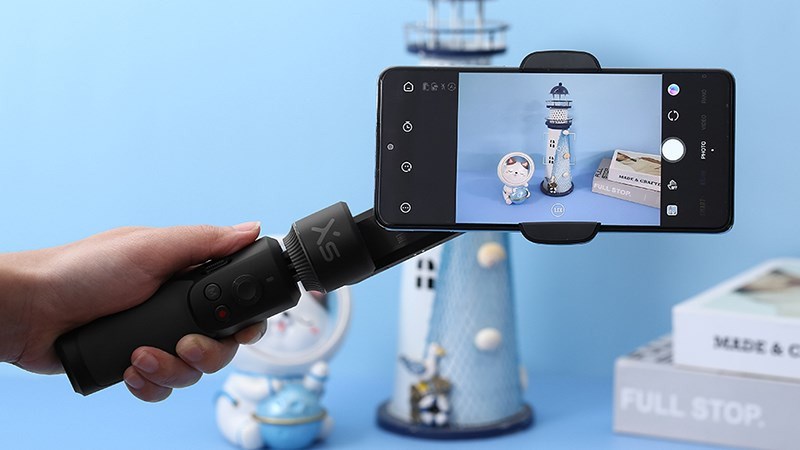 Cách sử dụng gimbal điện thoại: Đảm bảo luôn tắt thiết bị khi không sử dụng