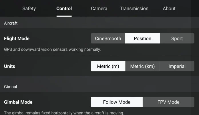 Menu điều khiển DJI Fly cũng cung cấp các tùy chọn cho cài đặt nâng cao như tốc độ gimbal, độ mượt mà và hiệu chỉnh lại