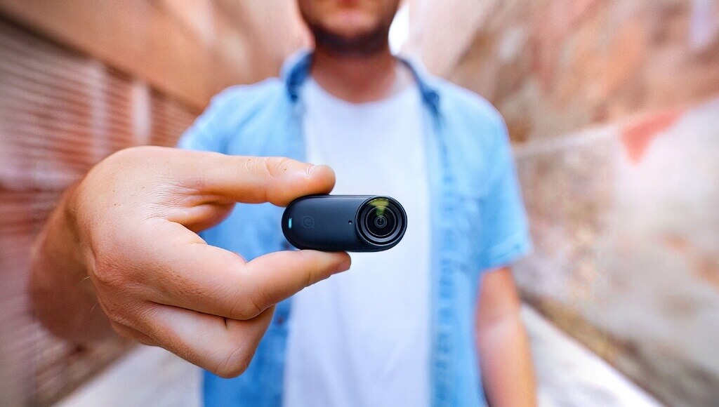 Insta360 Go 3S bao gồm hai phần chính là camera GO 3S và Action Pod, biến GO 3S thành camera hành động truyền thống