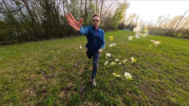 9 Ý TƯỞNG SÁNG TẠO CÙNG INSTA360 X4 59 Sequenz 02.00 14 26 01.Standbild053