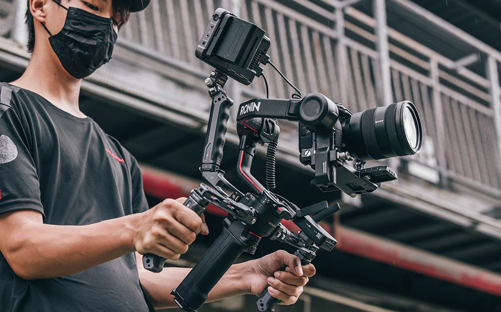 TRIPOD VỚI GIMBAL: CHỌN CÁI NÀO CHO NHU CẦU QUAY VIDEO 5 2 abc94232 e291 439a bded