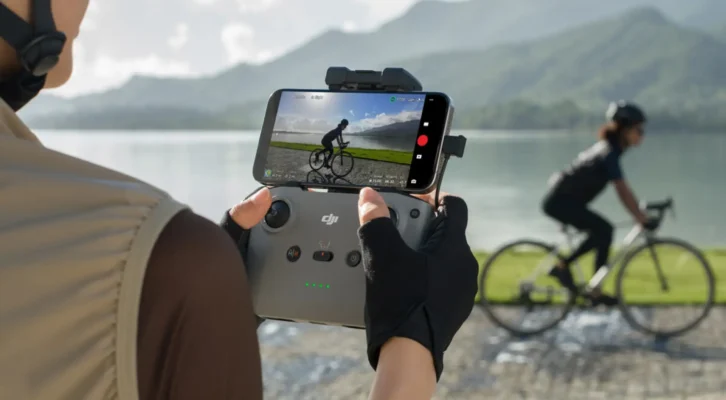 TOP DRONE CÓ CHẾ ĐỘ TỰ BAY THEO NGƯỜI TỐT NHẤT 14 In blog Blog Image 1960x1080px 19