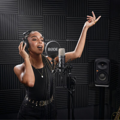 Micro Thu Âm Rode NT1 Signature Series 26 RODE NT1 Signature Series