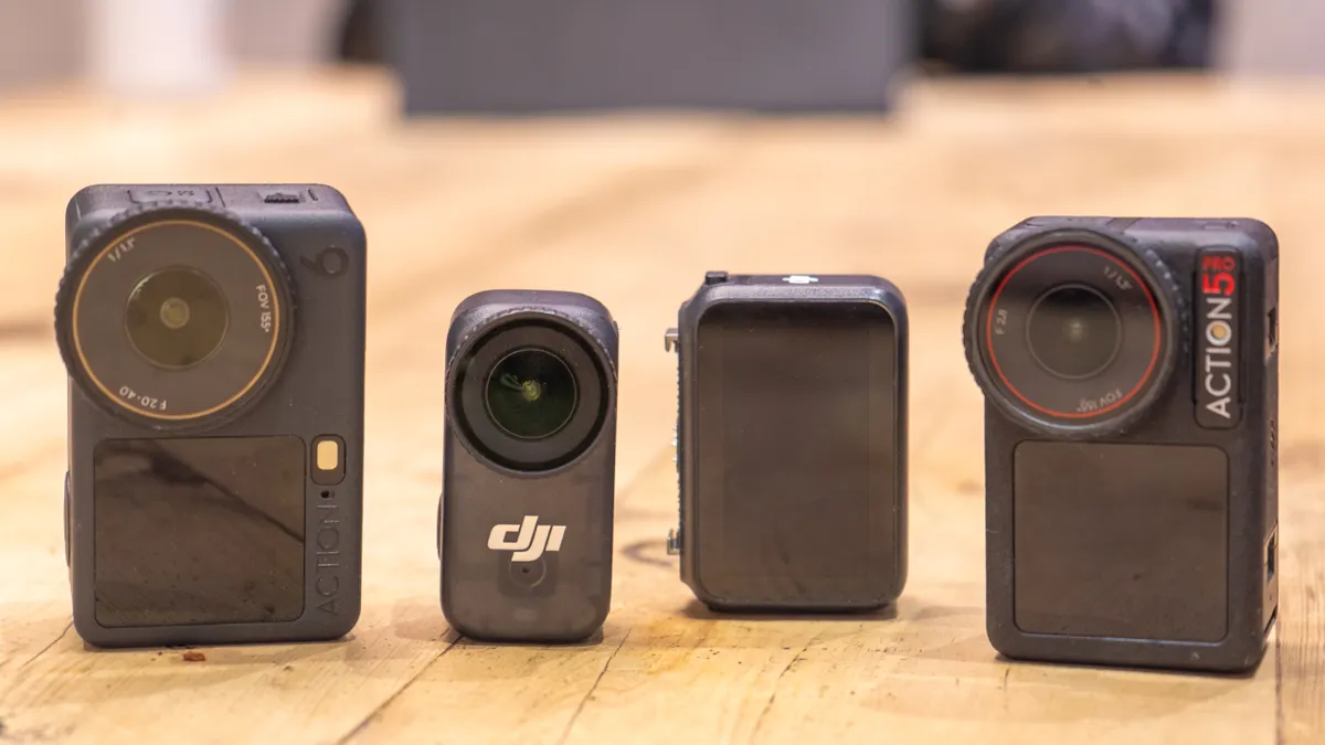 qXih5qj8YQGPvvi8UM5VFB 1200 80.jpg